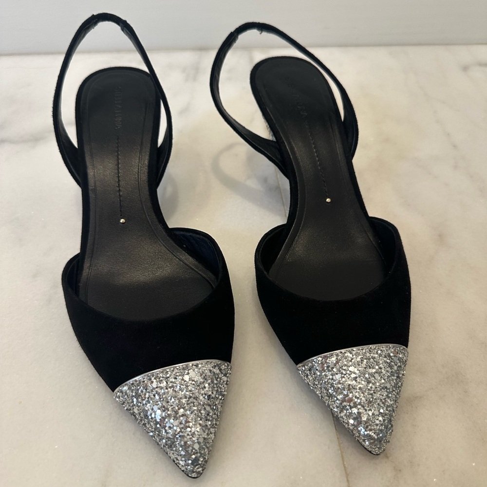 Beautiful Perfect Condition - image 1